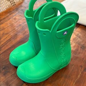 CROCS Kids Vibrant Green Rain Boots